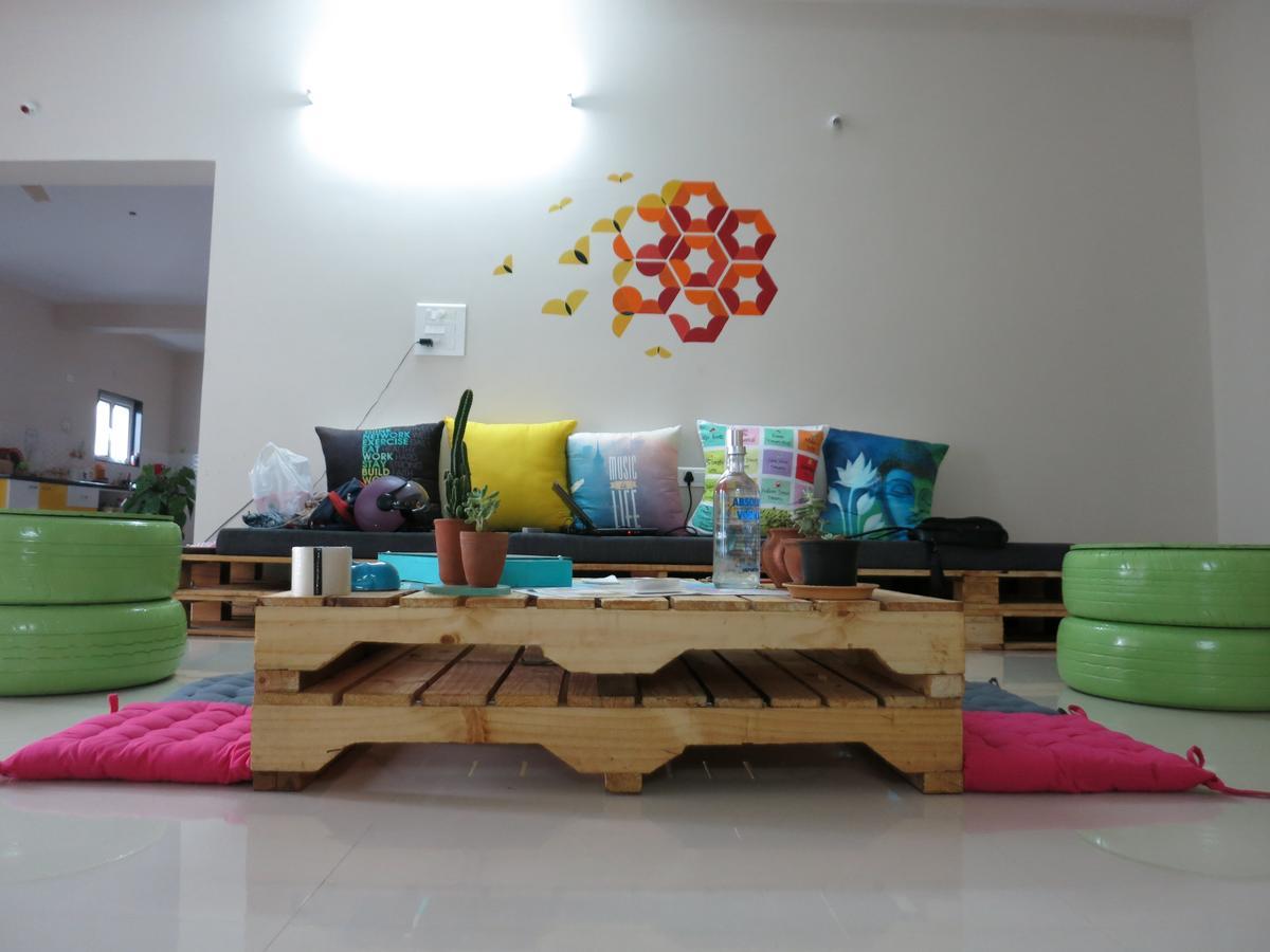 Beehive Commune Hyderabad Albergue Exterior foto
